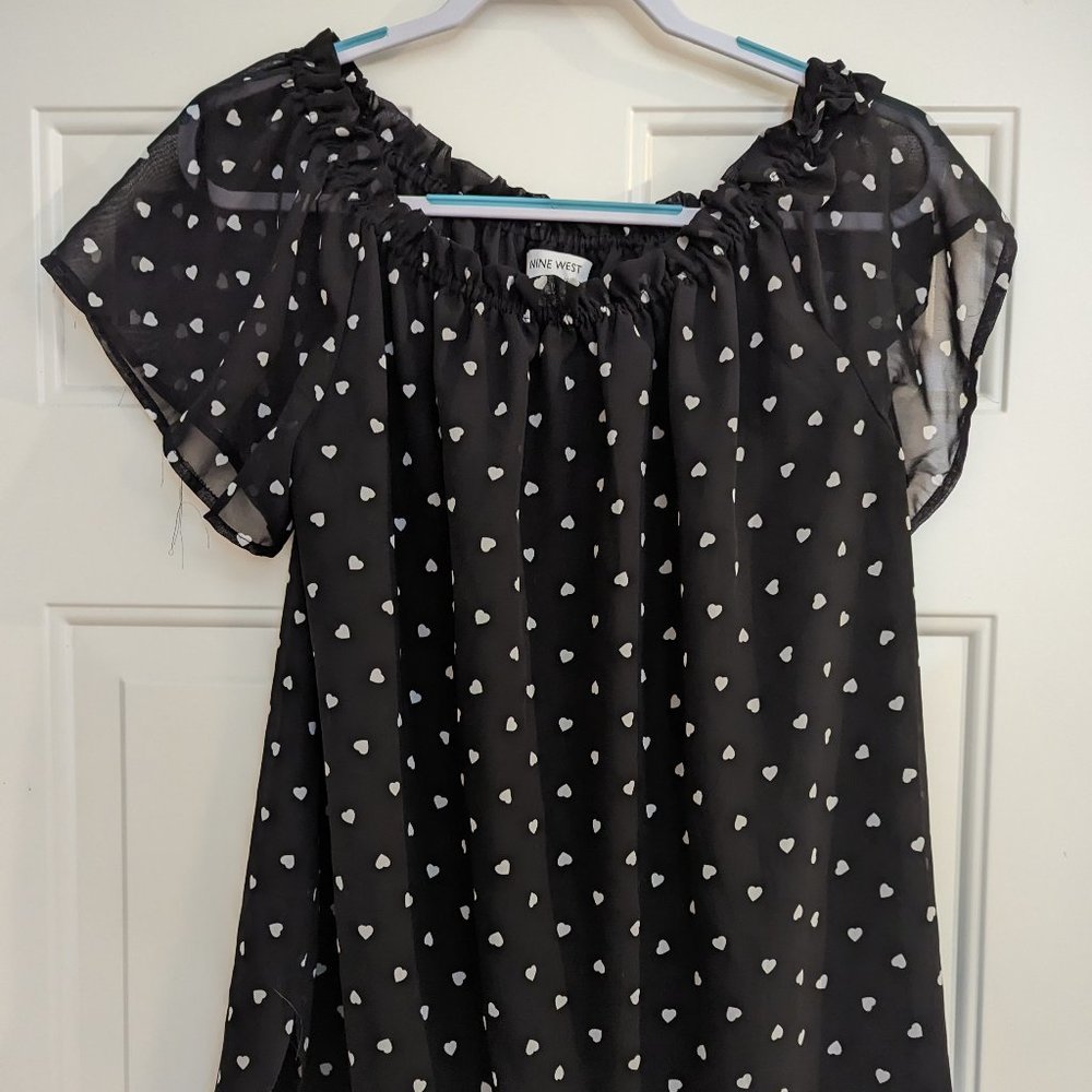 Nine West women's black and white blouse